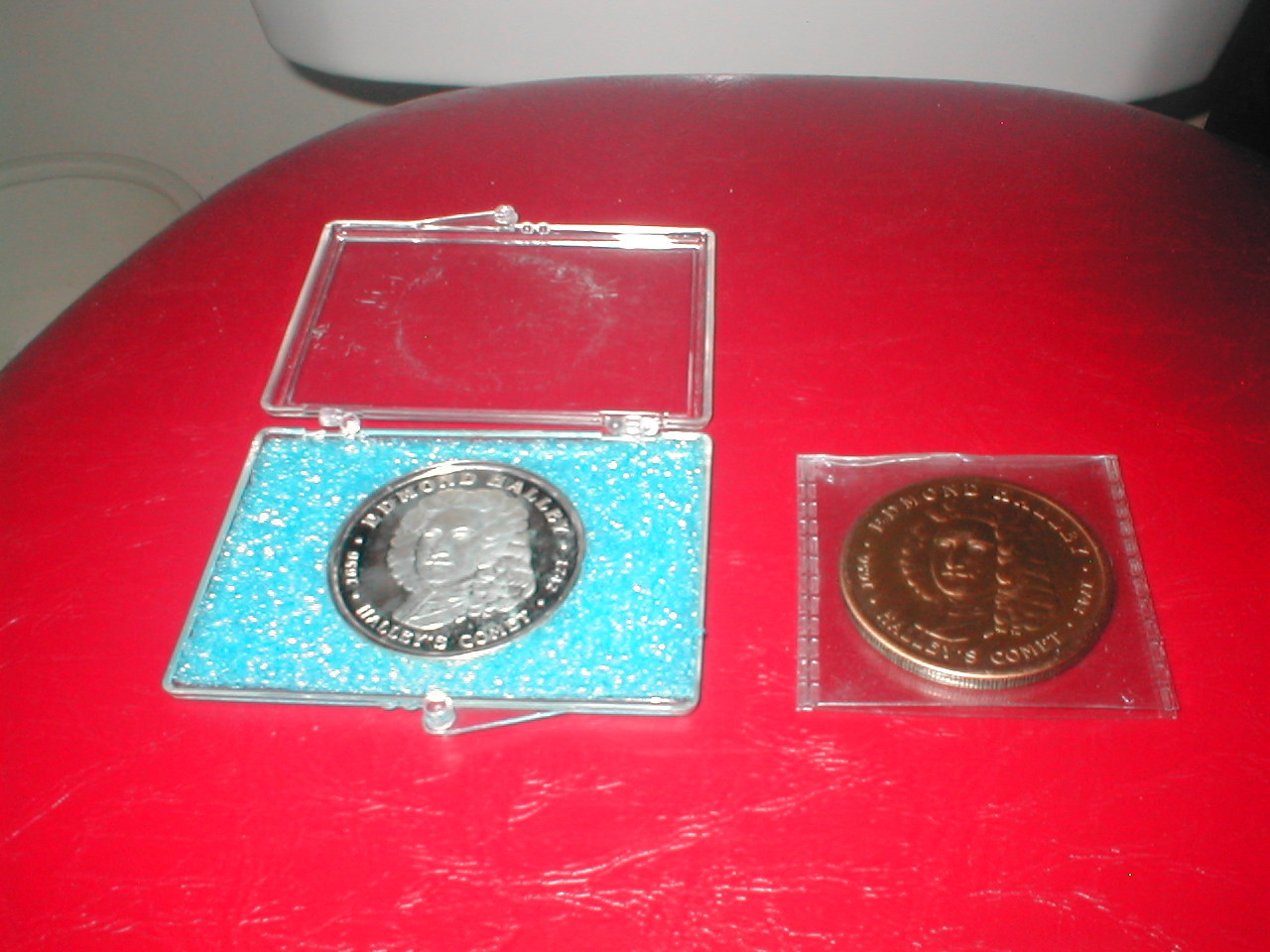 Edmond Halley Society 1986, Silver and Bronze Commemorative Metals