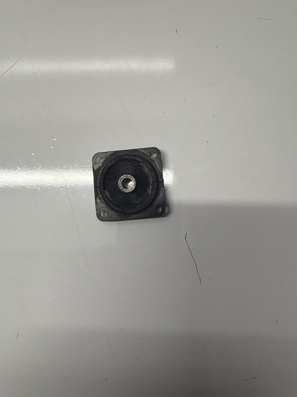 MIDWAY JOYSTICK CENTERING GROMMET