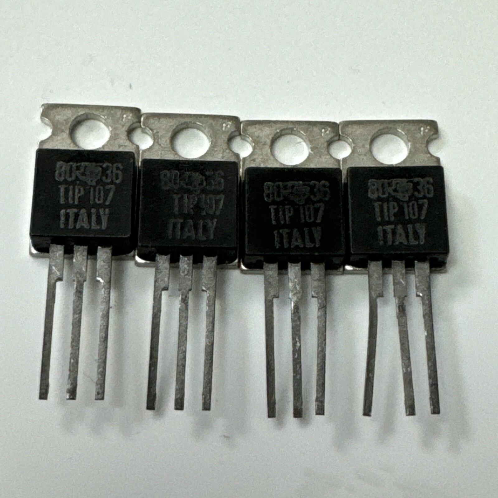 (4 PER LOT) TIP 107 TRANSISTOR  PNP POWER DARLINGTON TRANSISTOR TO-220 OEM