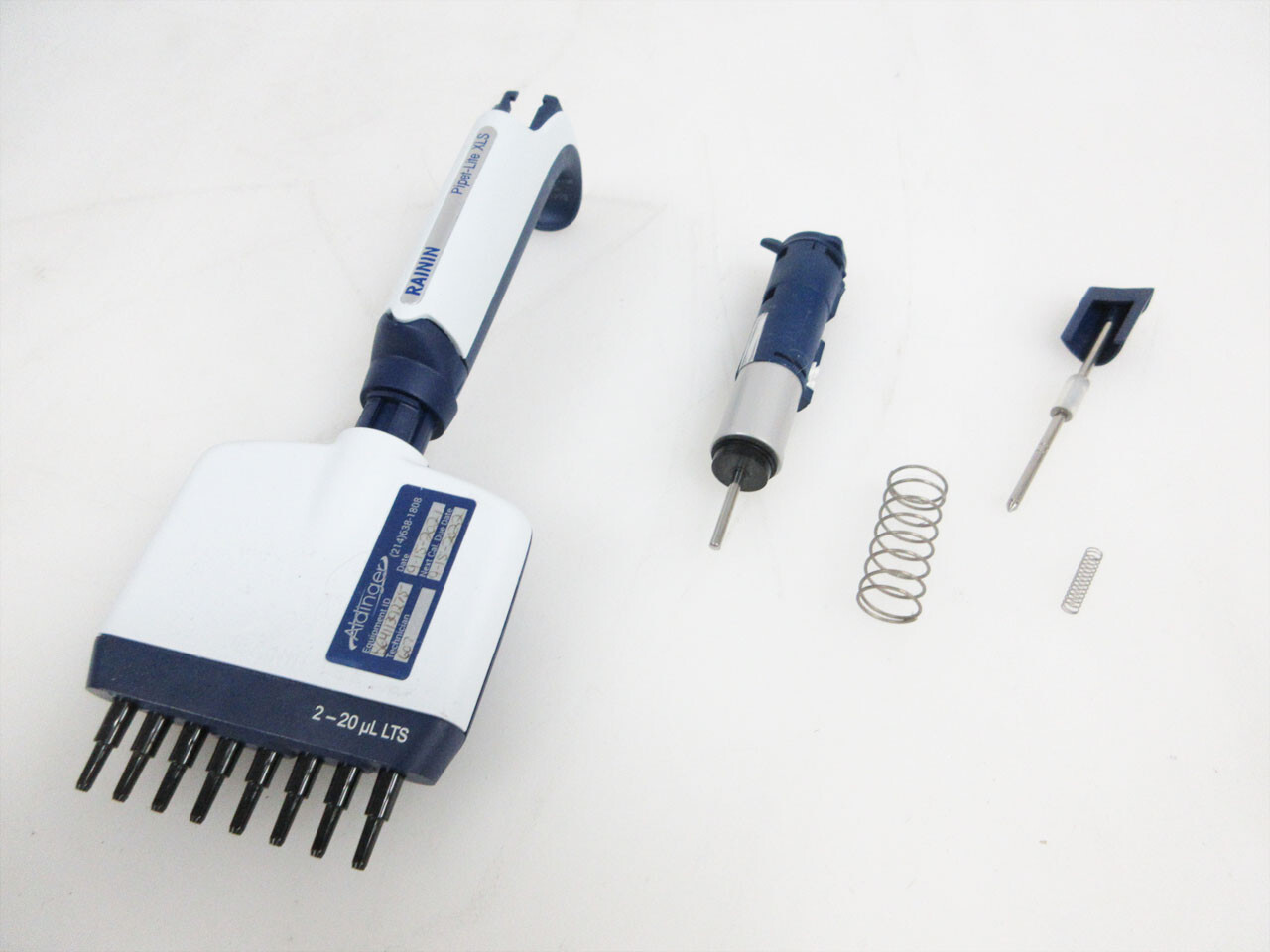 RAININ 8 CHANNEL 2 - 20 UL PIPETTE XLS LTS - PARTS L8-20XLS+ - White/Blue
