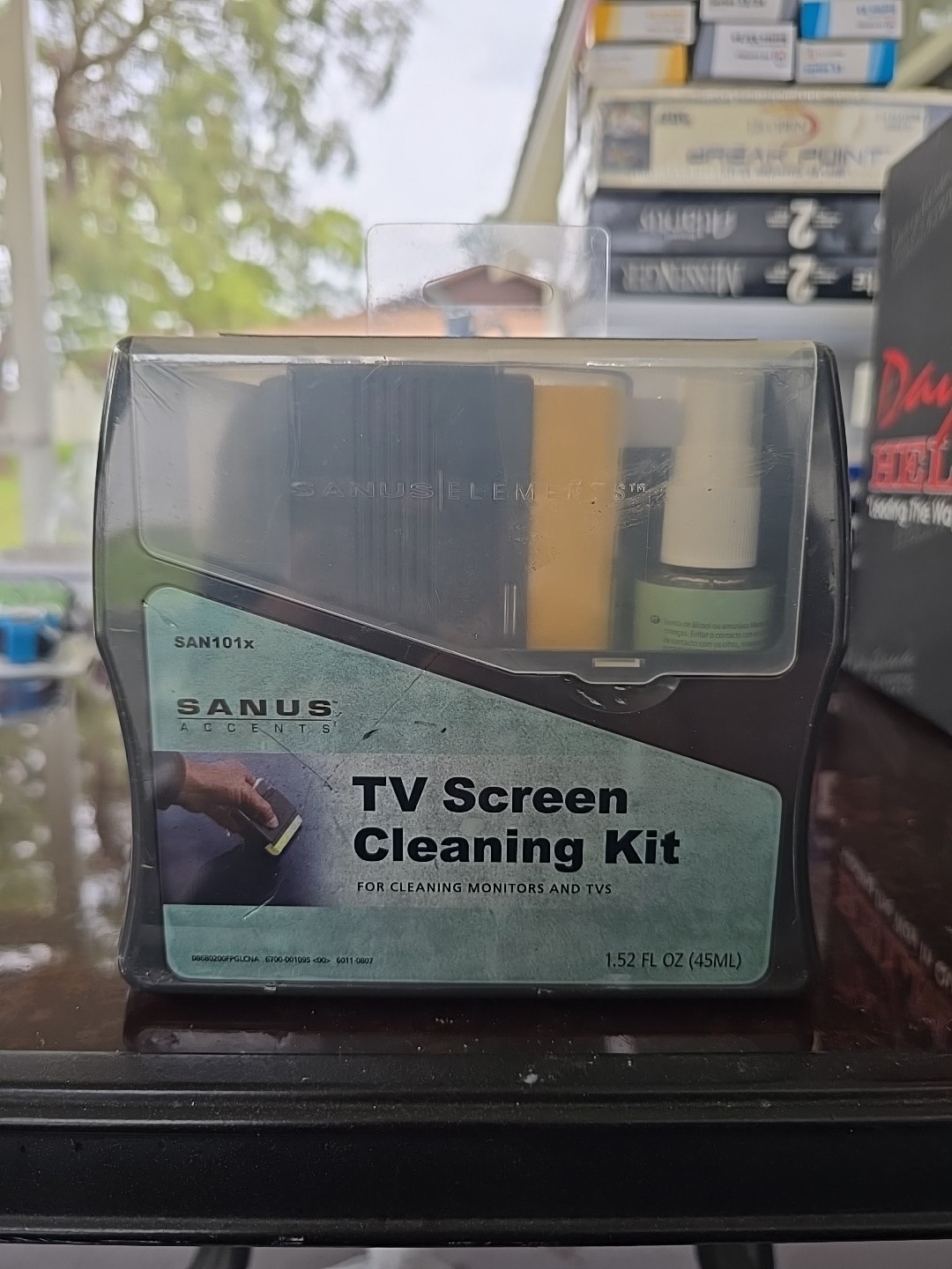 Sanus Elements Tv Screen Cleaning Kit For Monitor And Tvs