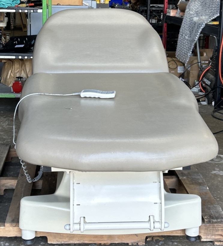Midmark Ritter 244 Barrier-Free Bariatric Exam Table