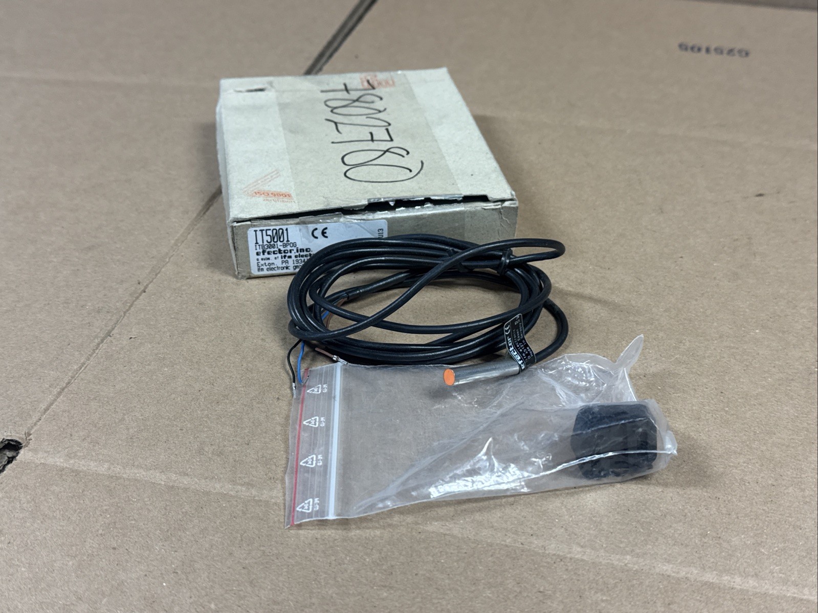 NEW IFM ITB3001-BPOG Inductive Proximity Sensor IT5001 FAST SAME DAY SHIPPING