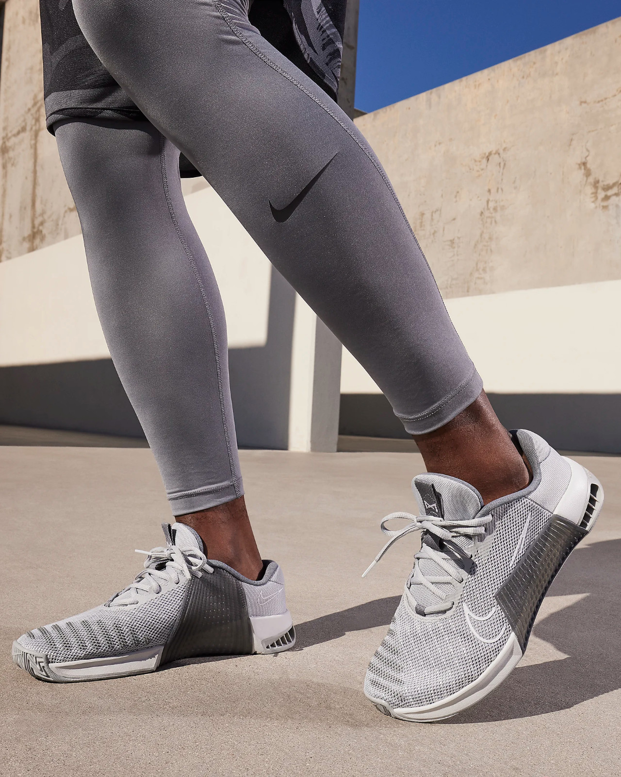 Mens Nike Metcon 9 DZ2617 002 - LT Smoke Grey / White - Brand New training