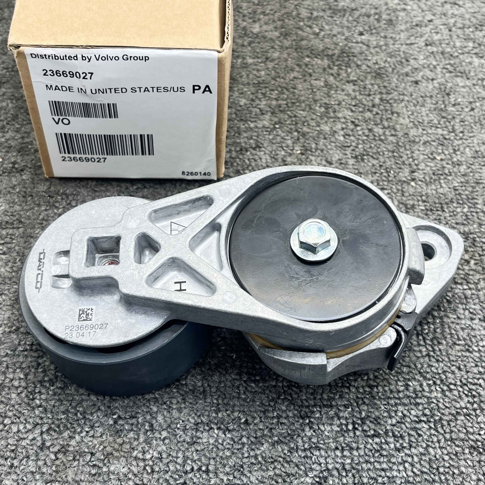A/C Belt Tensioner 23669027 21454379 Fits For Volvo D13 Engine Strong Truck USA
