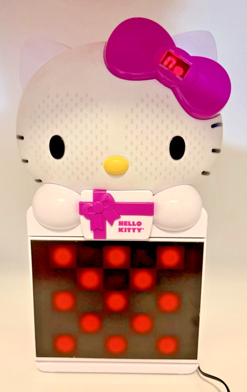 Hello Kitty Sanrio KT2008B Stereo CD Boombox Karaoke System NO mic or power cord