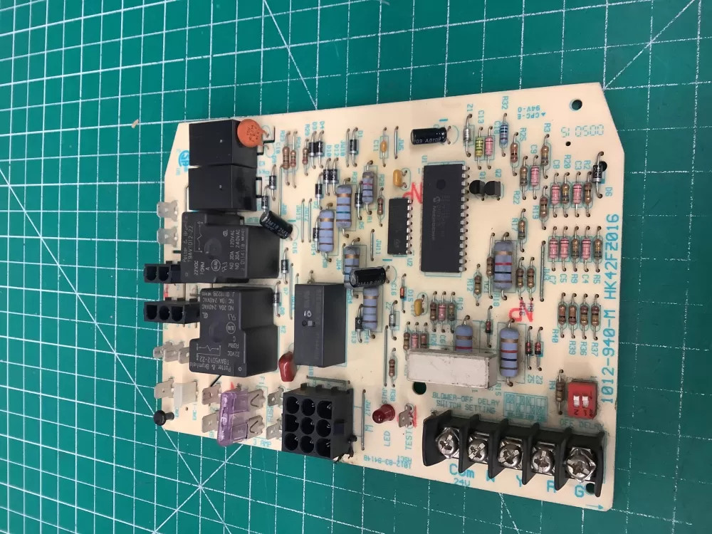 Carrier Bryant 1012-83-9414B Furnace Control Board AZ258990 | NR2835