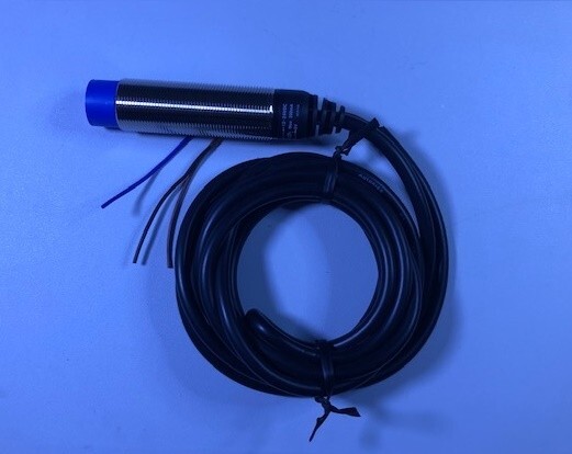 PRDL18-14DP2  Autonics Inductive Proximity Sensor