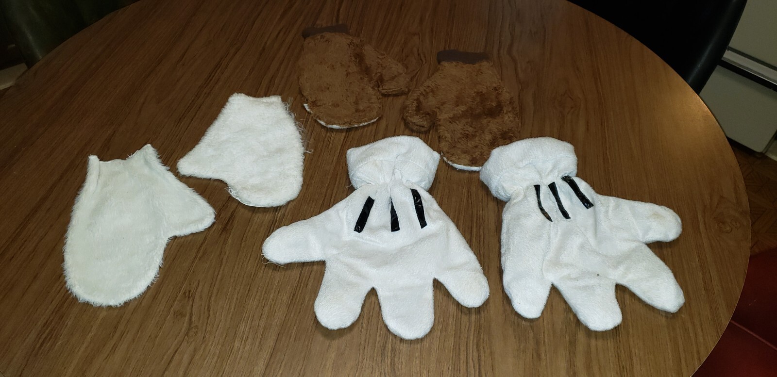 COSTUME COSPLAY ACCESSORIES 3 PR PLUSH HANDS PAWS FAUX FUR ADULT-SIZE