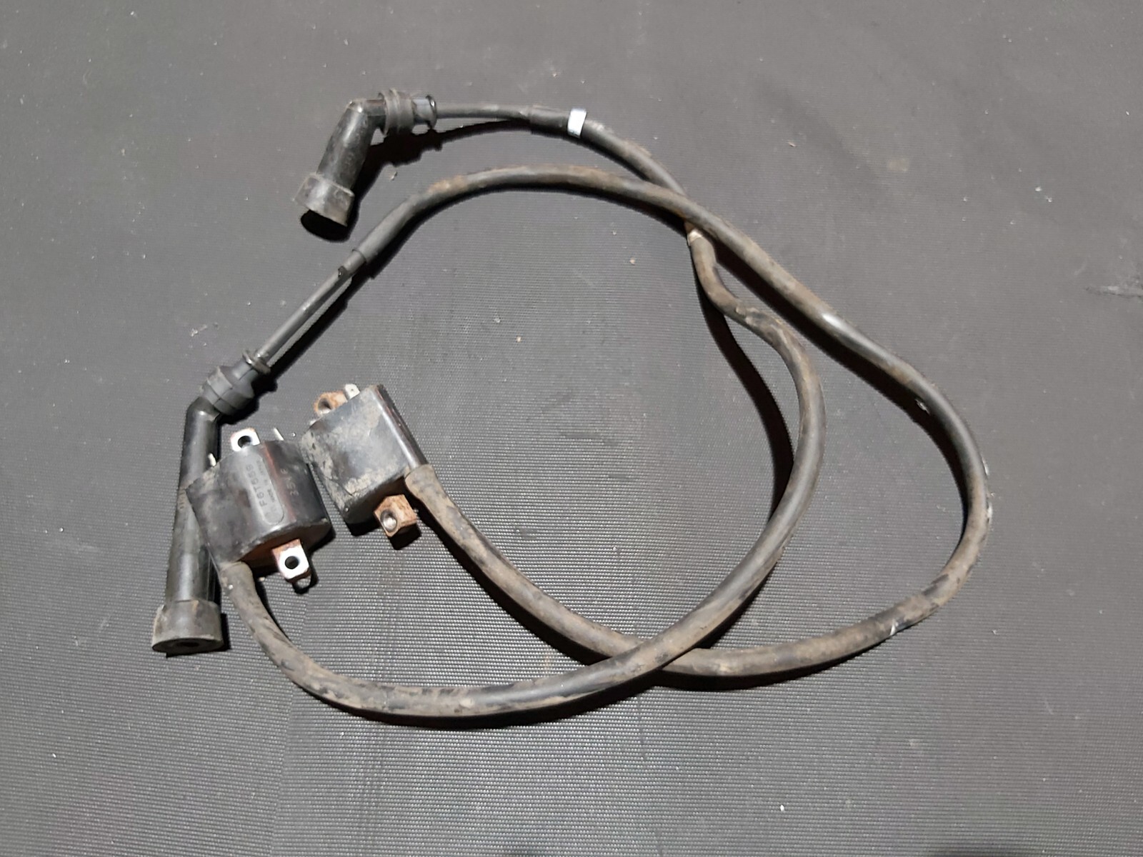 GENUINE SUZUKI VL800 VZ800 2009 -16 REAR CYLINDER IGNITION COILS SEE VIDEO