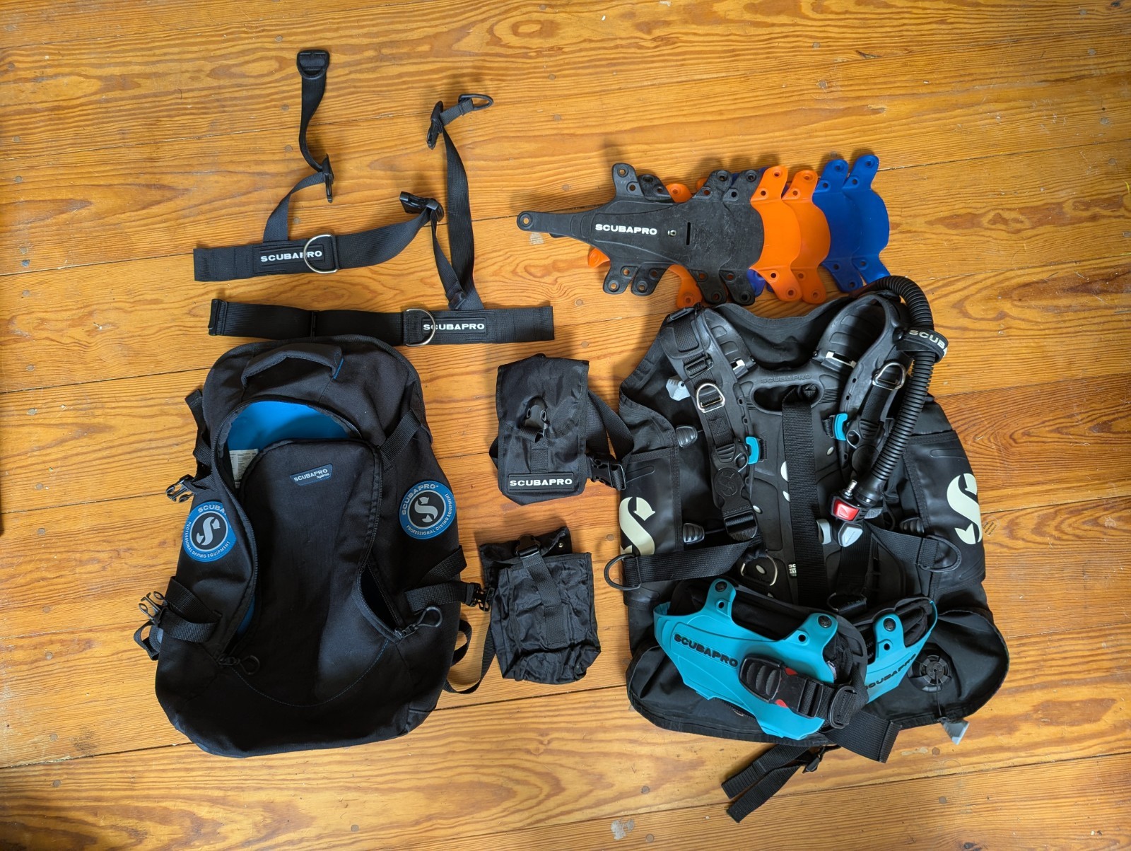 ScubaPro Hydros Pro - Lots Of Extras- Mens Medium - Used Working Condition