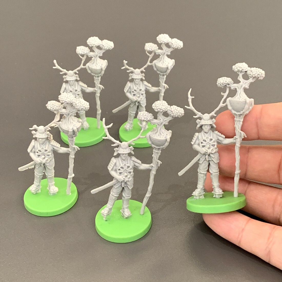 LOT 5 HEROES GAME Miniature For Dungeons & Dragon D&D Figure TOYS GIFTS KIDS #EZ