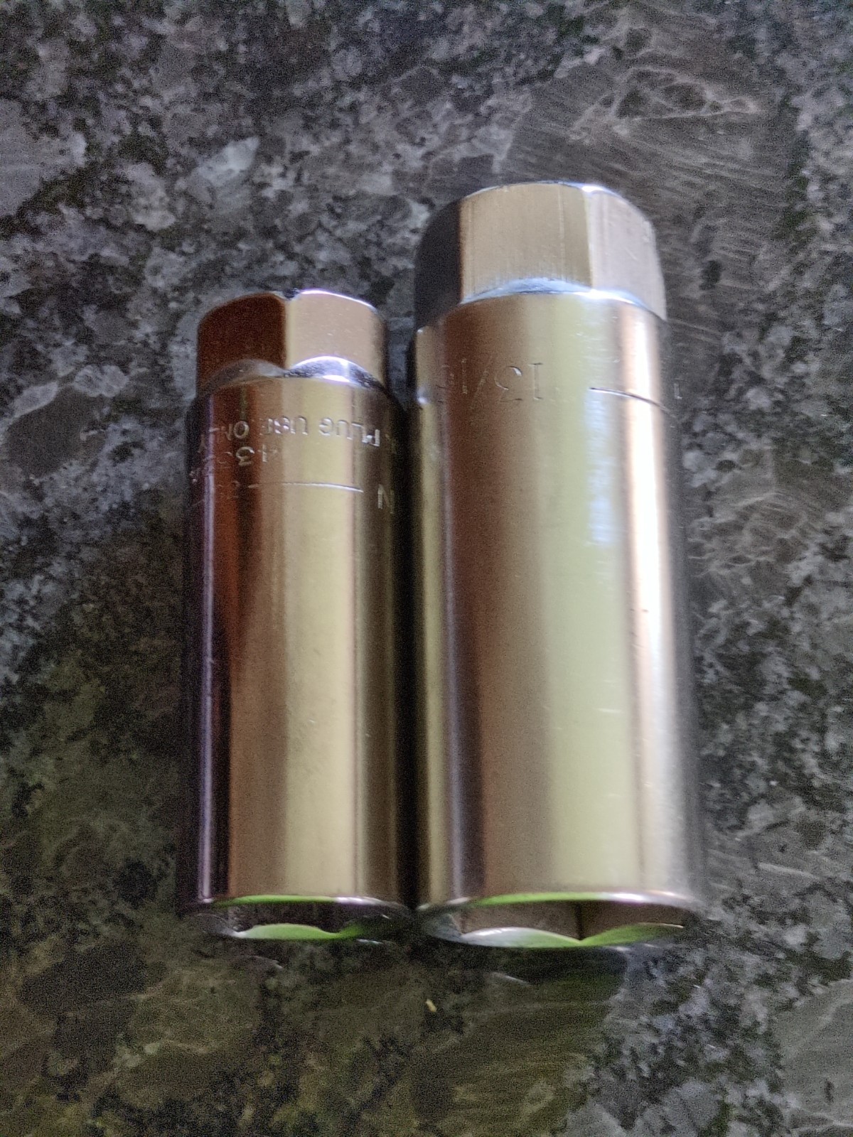 2 Craftsman Sparkplug Sockets (43324 G2 5/8 & 43321 -V- 13/16) 6pt. 3/8dr.