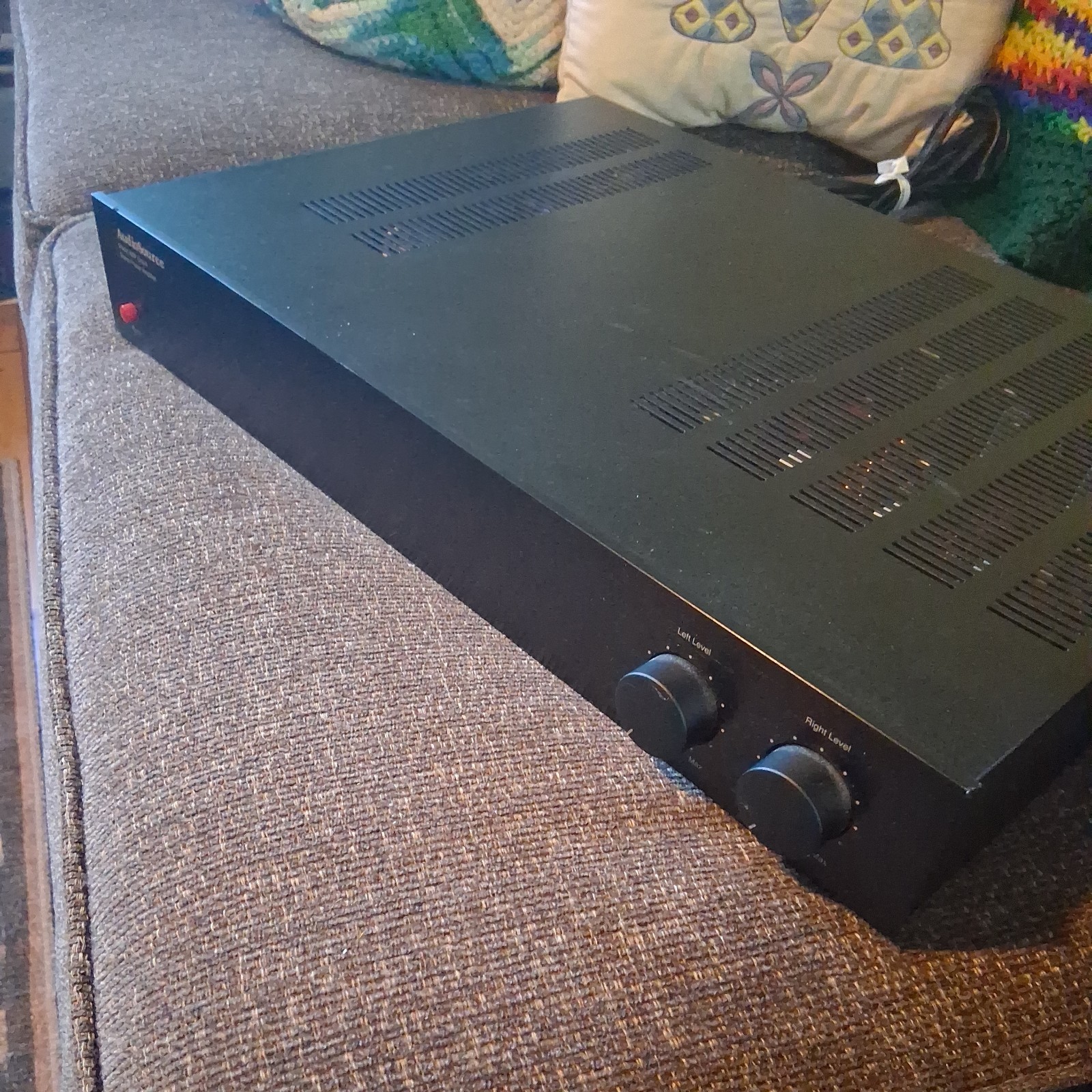 RECAPPED AUDIOSOURCE Amp1 power up! This works better than OE with mods! Tested