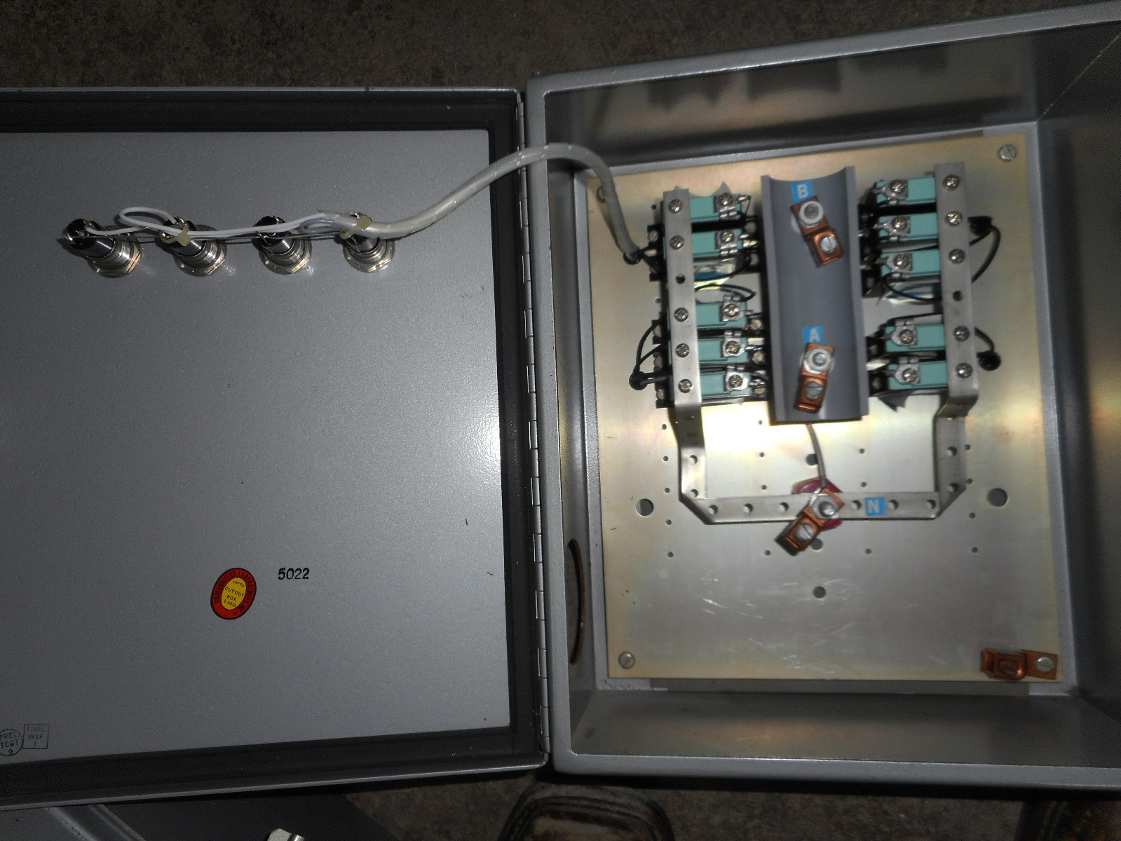 LPC 10263 SINGLE PHASE 3 WIRE 120/240 VOLT TRANSIENT VOLTAGE SURGE SUPRESSOR