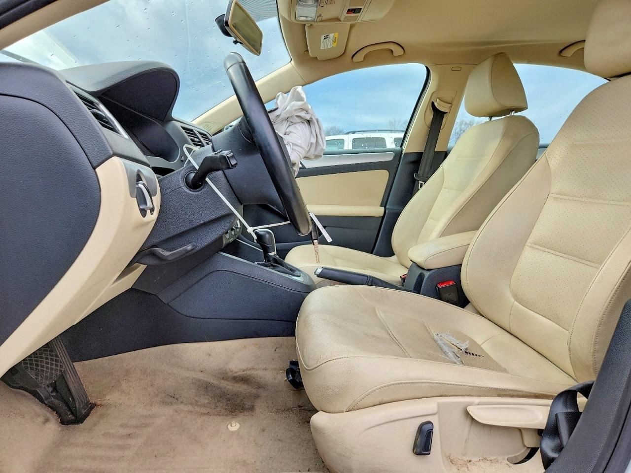 JETTA 2014 Glove Box 5013501