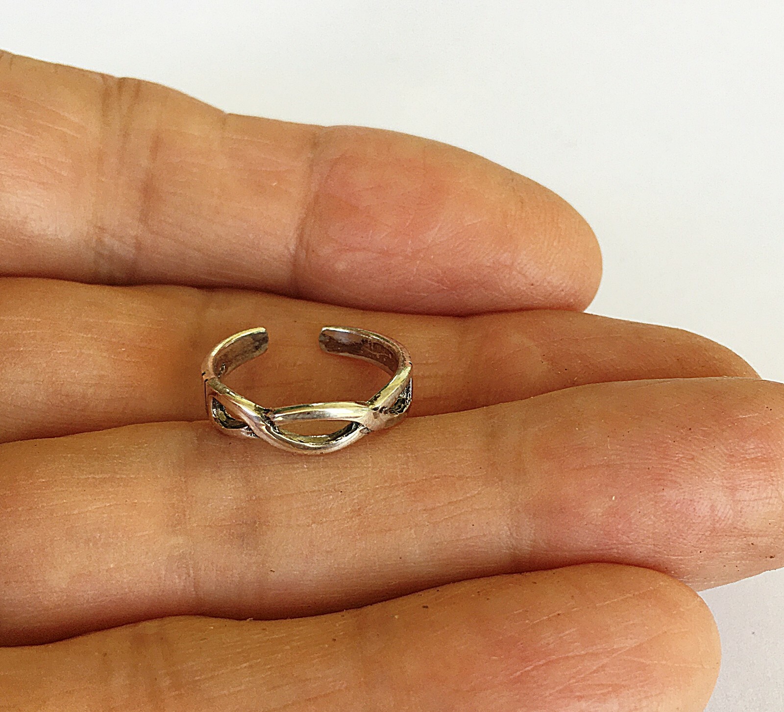 Sterling Silver 2 strand weave size medium 2-4 adjustable toe ring
