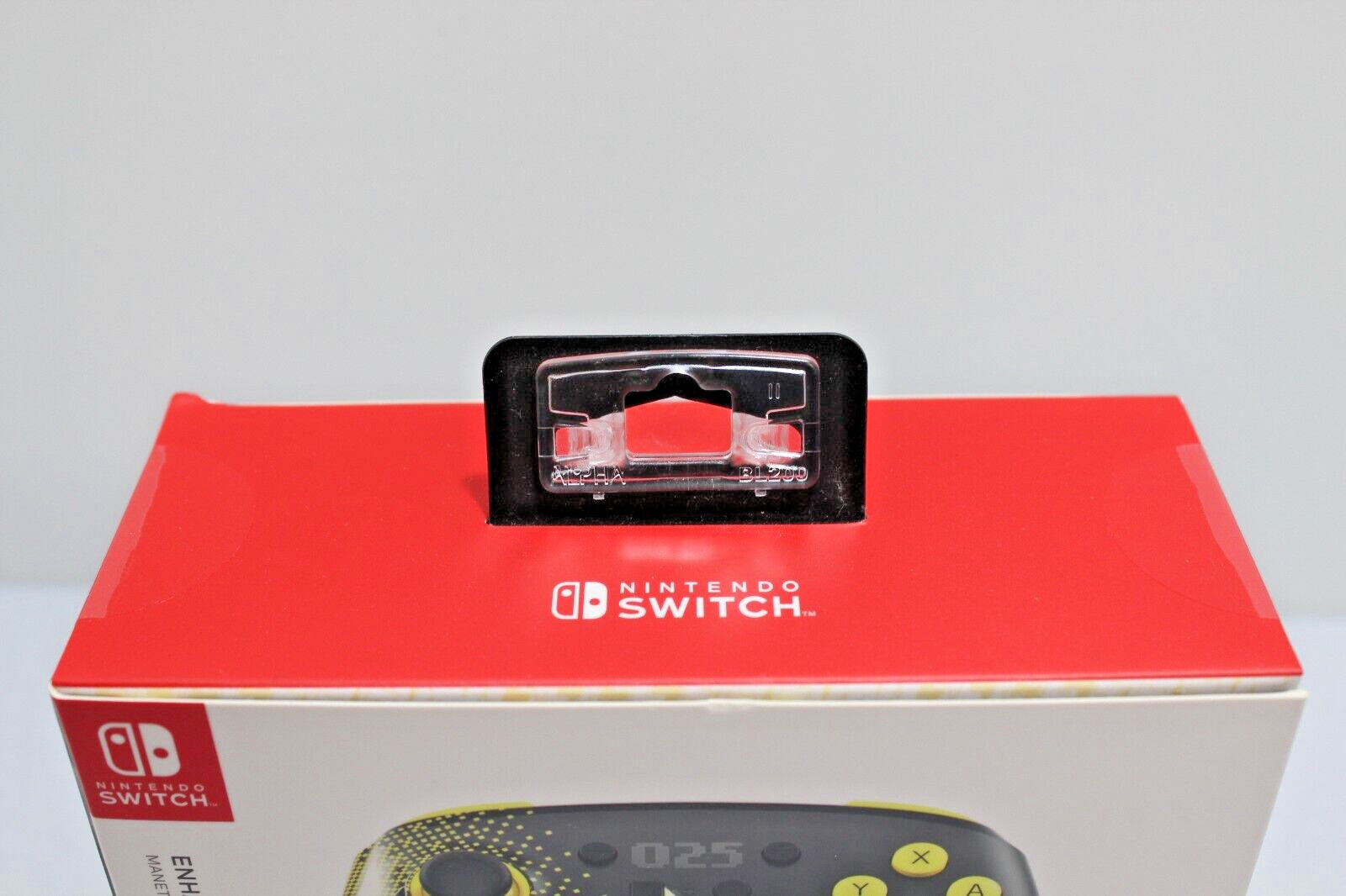 Nintendo Switch; Enhanced Wireless Controller - Pokemon