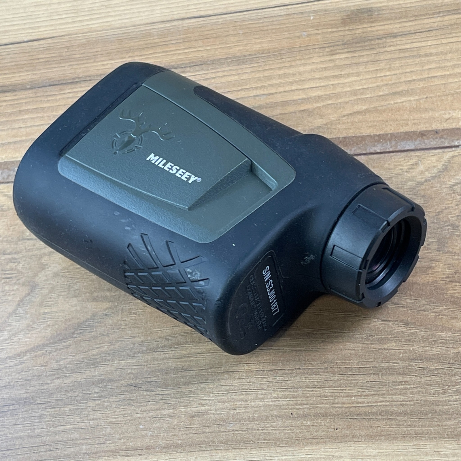 Mileseey PF210 Class 1 Golf Laser Rangefinder Black Slope Adjustment with Case