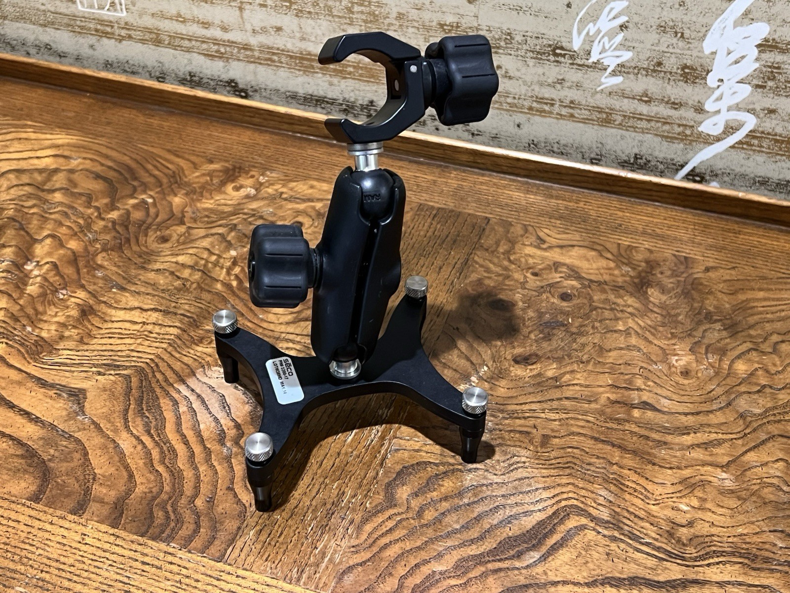 SECO 5200-17 Survey Mount Bracket & Socket Claw