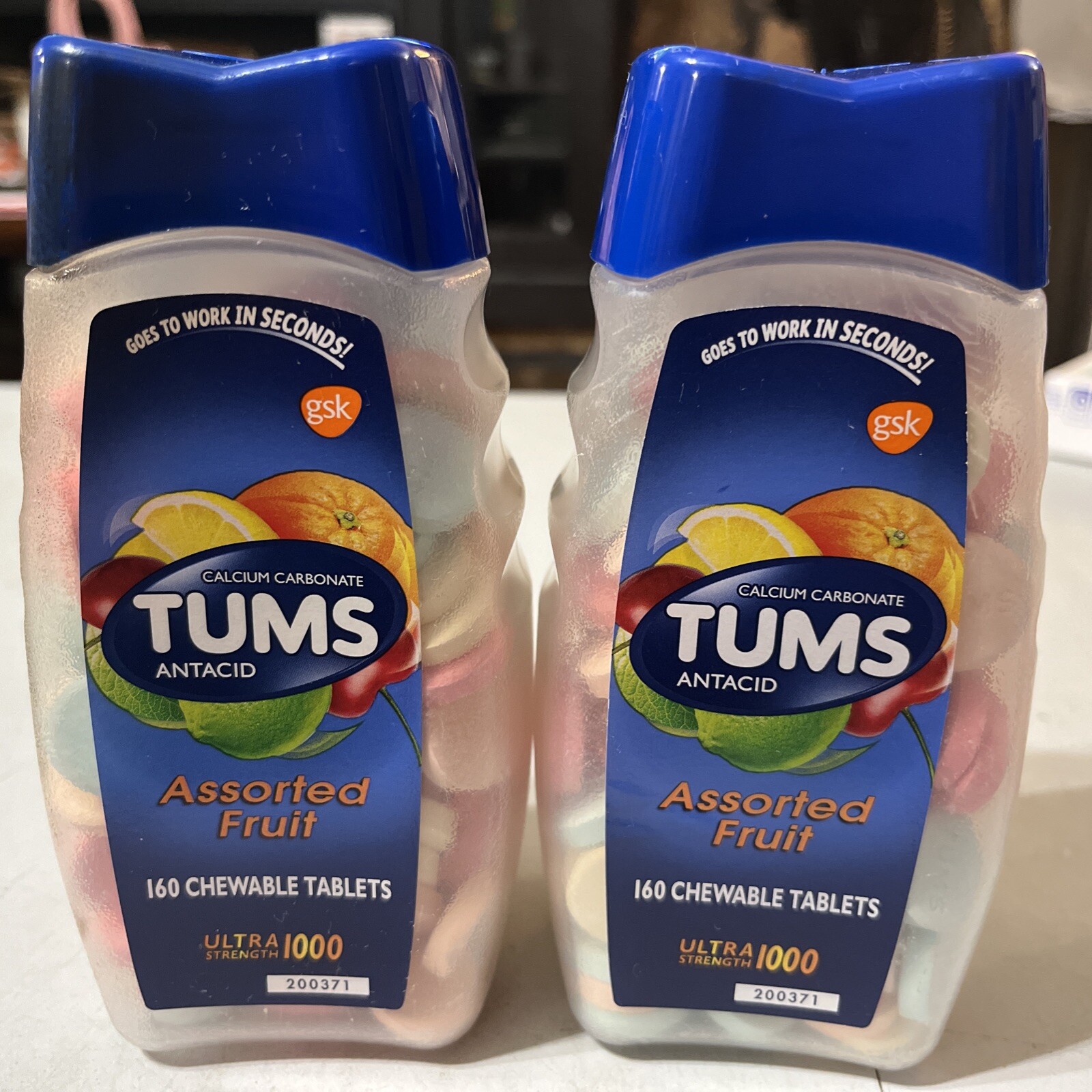 TUMS (2) Assorted Fruit Ultra Strength 1000 mg Antacid Chewable Tabs 160ct 4/27