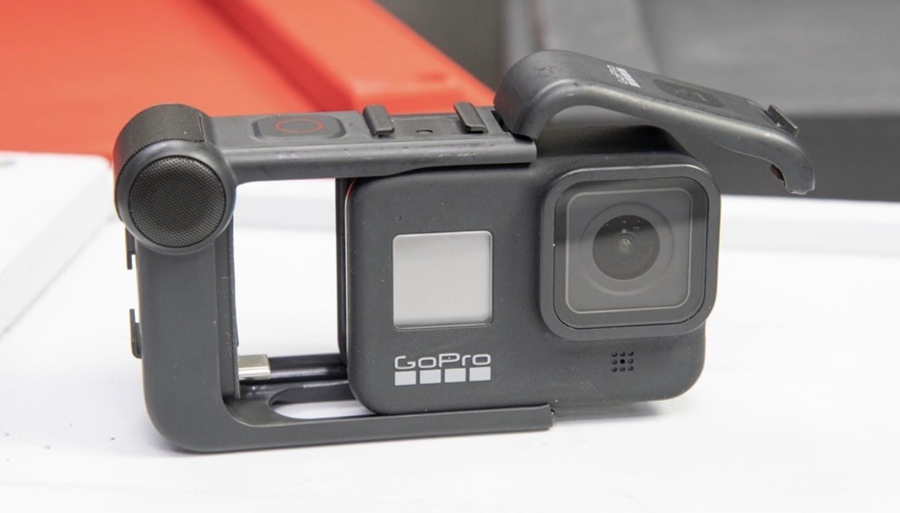 GoPro Hero Creator Kit for Vlogging & Streaming: Frame, LED Light & Tripod