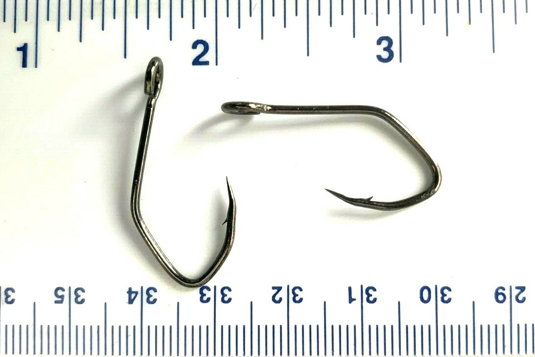 100 Matzuo 150010 black chrome sickle Siwash Open Eye fish hooks size 1