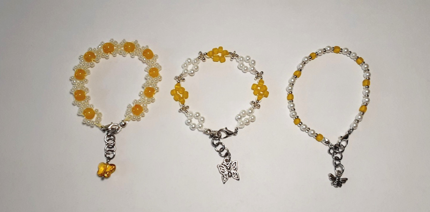 HANDMADE ADJUSTABLE 3PC STAINLESS YELLOW GLASS & FAUX PEARLS  BEADED BRACELETS