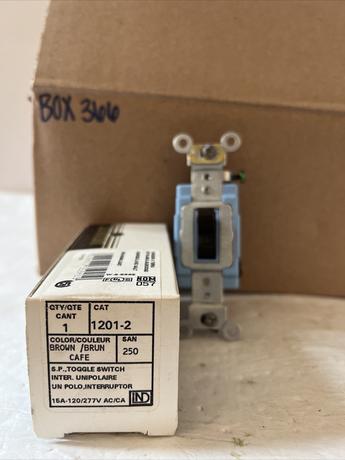 LEVITON 1201-2 TOGGLE SWITCH BROWN CAFE CRUN 15AMP 120/277V