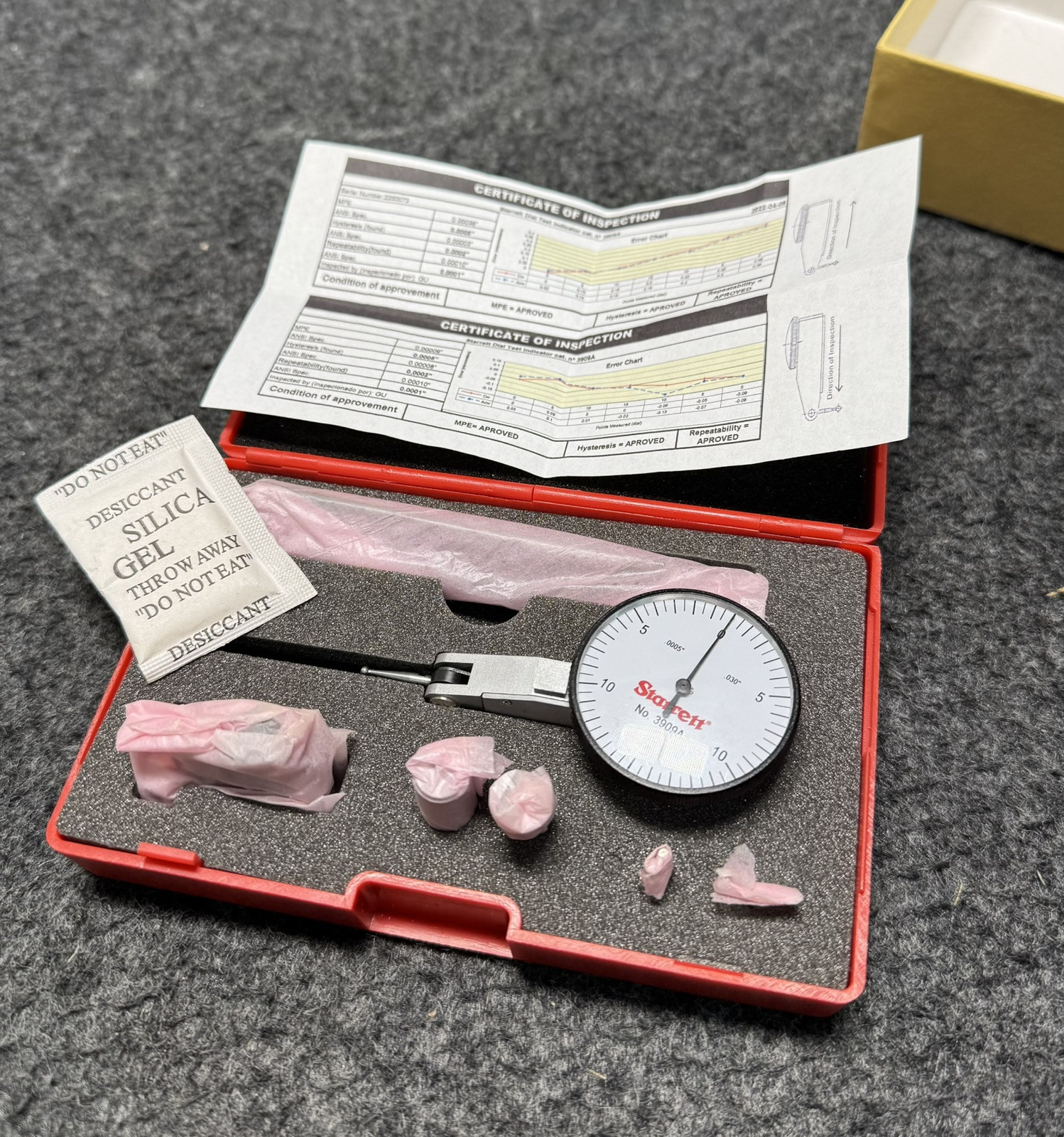 Starrett 0-15-0 0.0300" Dial Test Indicator with Dovetail Mount 12669 3909AC