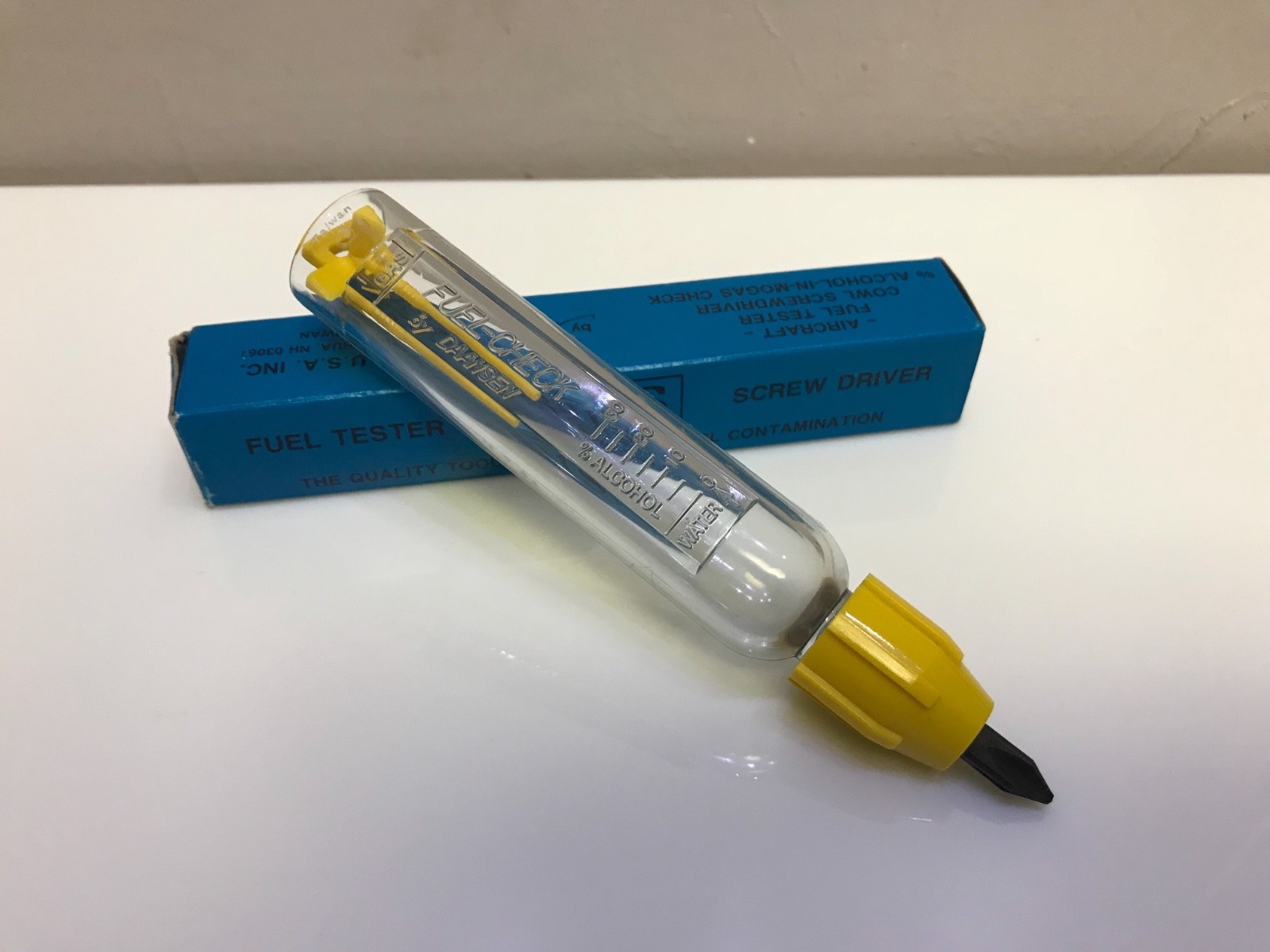 AIRCRAFT GASOHOL TESTER & FUEL TESTER with SCREWDRIVER p/n 391S