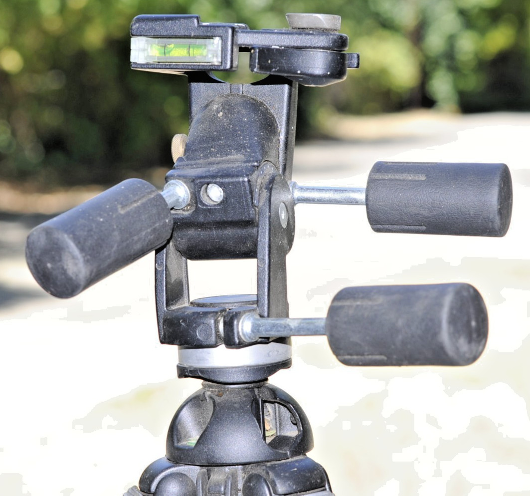 Manfroto 3047 Tripod, 6 ft high, not used much