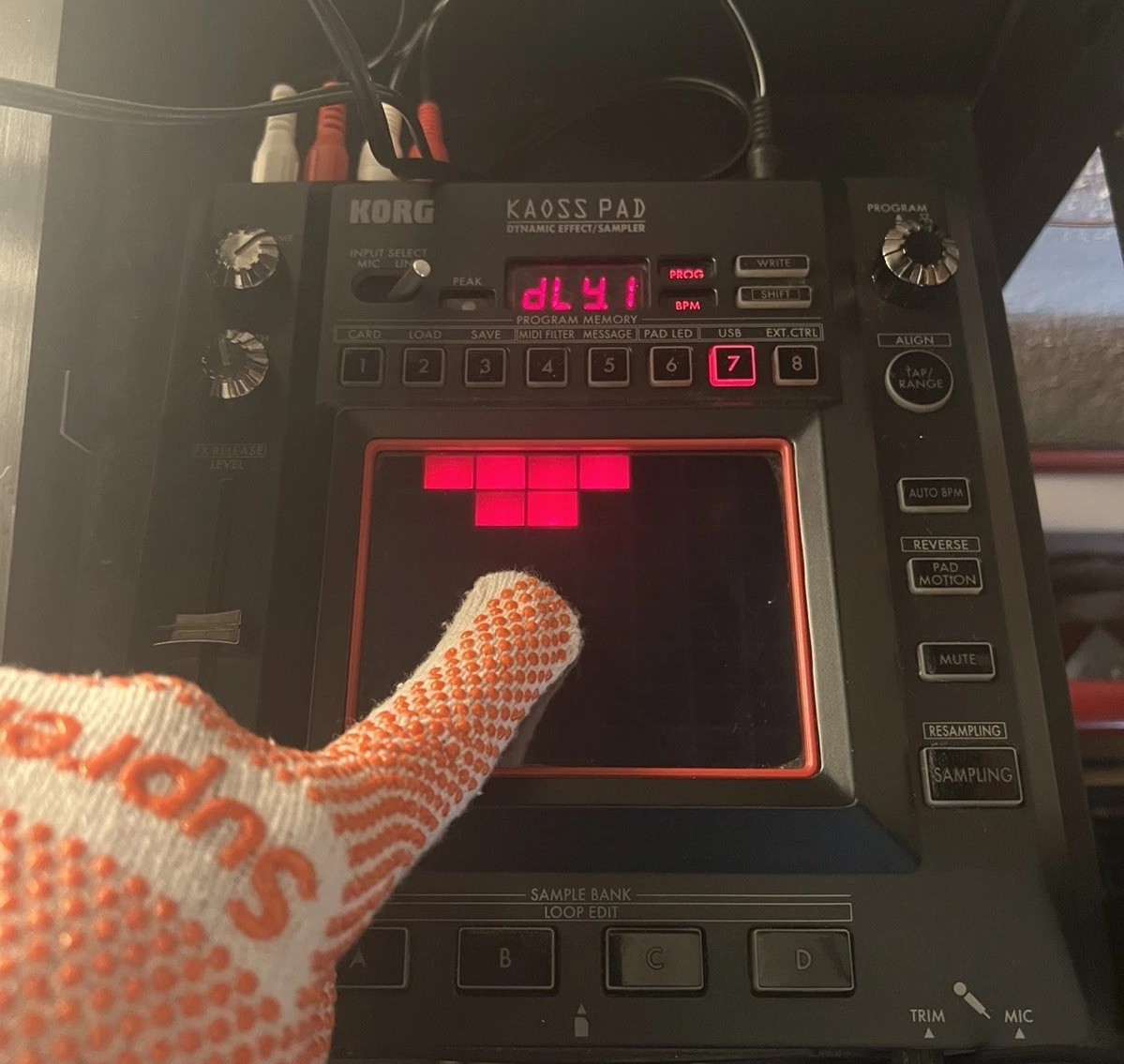 Korg KP3 Kaoss Pad Dynamic Effect Sampler Sequencer (pad Issue)