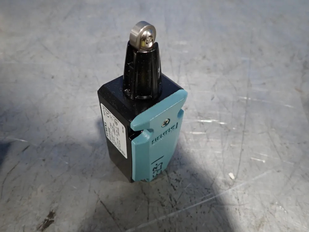 SIEMENS 3SE112-0BD02 POSITION SWITCH 10251190488