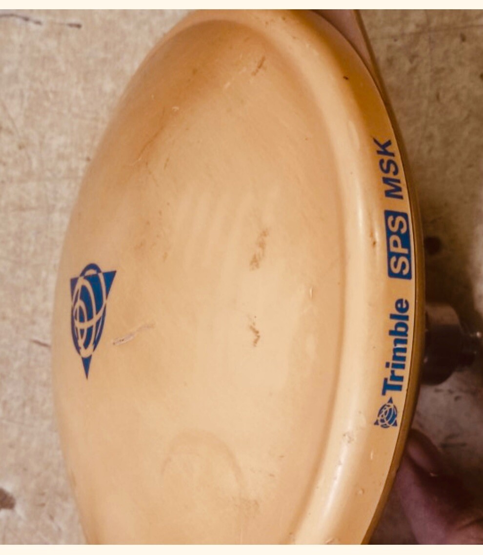 "Trimble Zephyr GA530 GPS/GNSS Antenna: Precision Navigation Solutions"