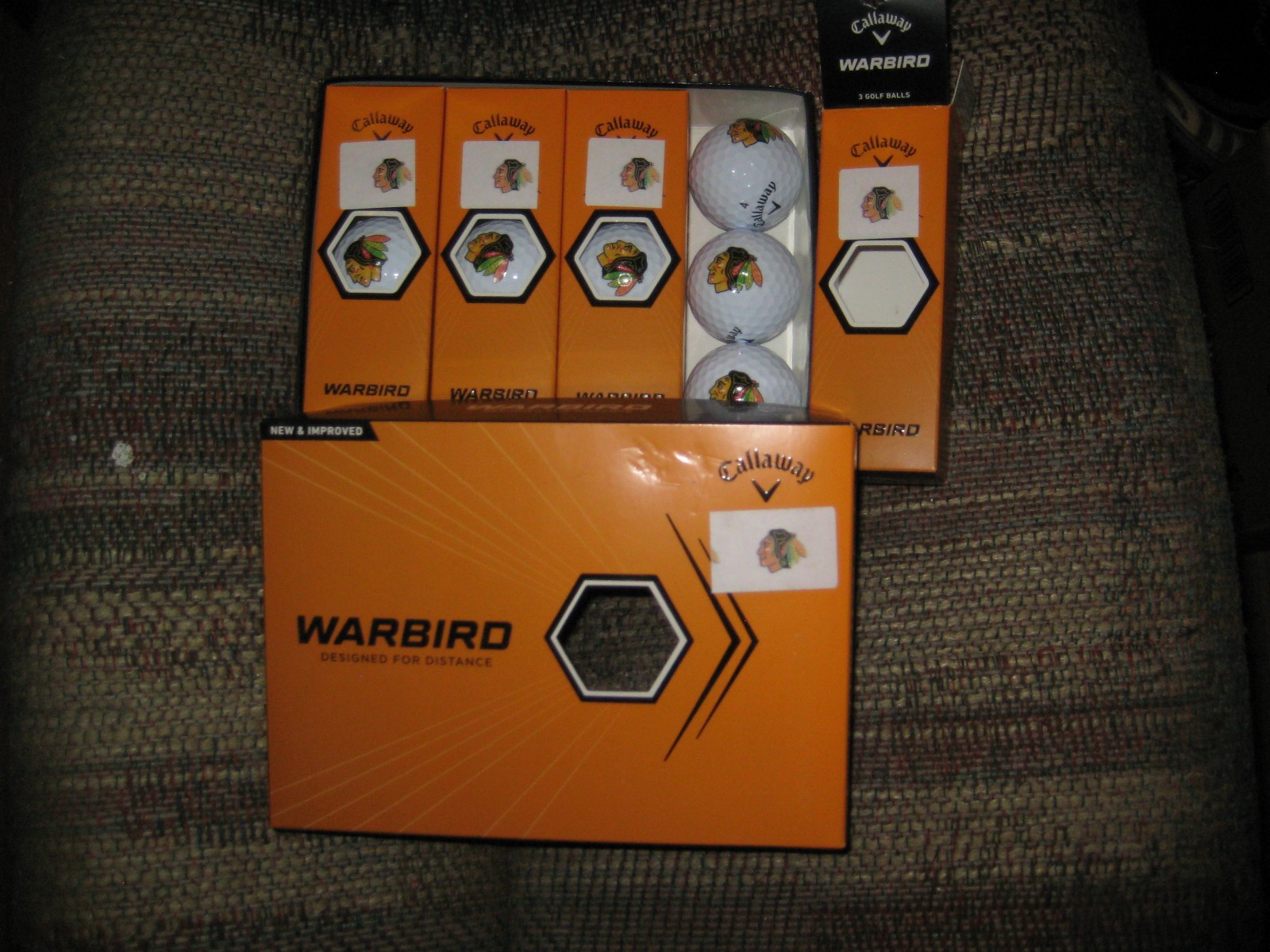 1 dozen BRAND NEW  Callaway Warbird  White Golf Balls  Chicago Blackhawks