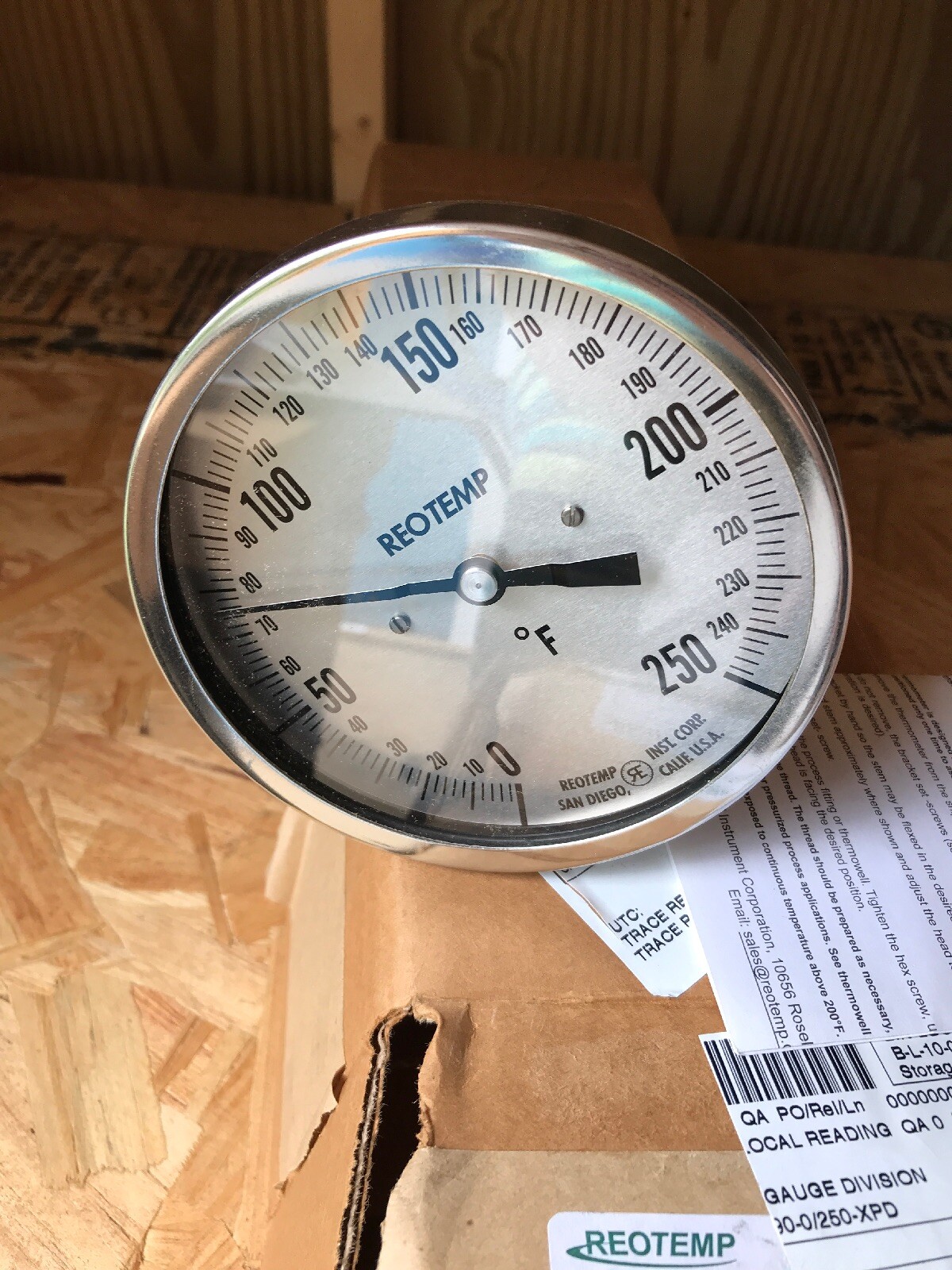 New Reotemp Bimetal Thermom, 0 to 250F 0-250 F 9” Stem 1/2” NPT