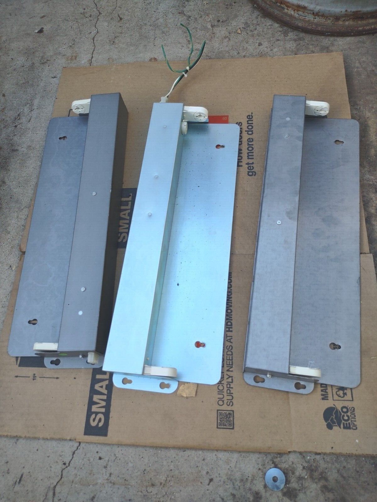 midway arcade cabinet light fixture lot #117