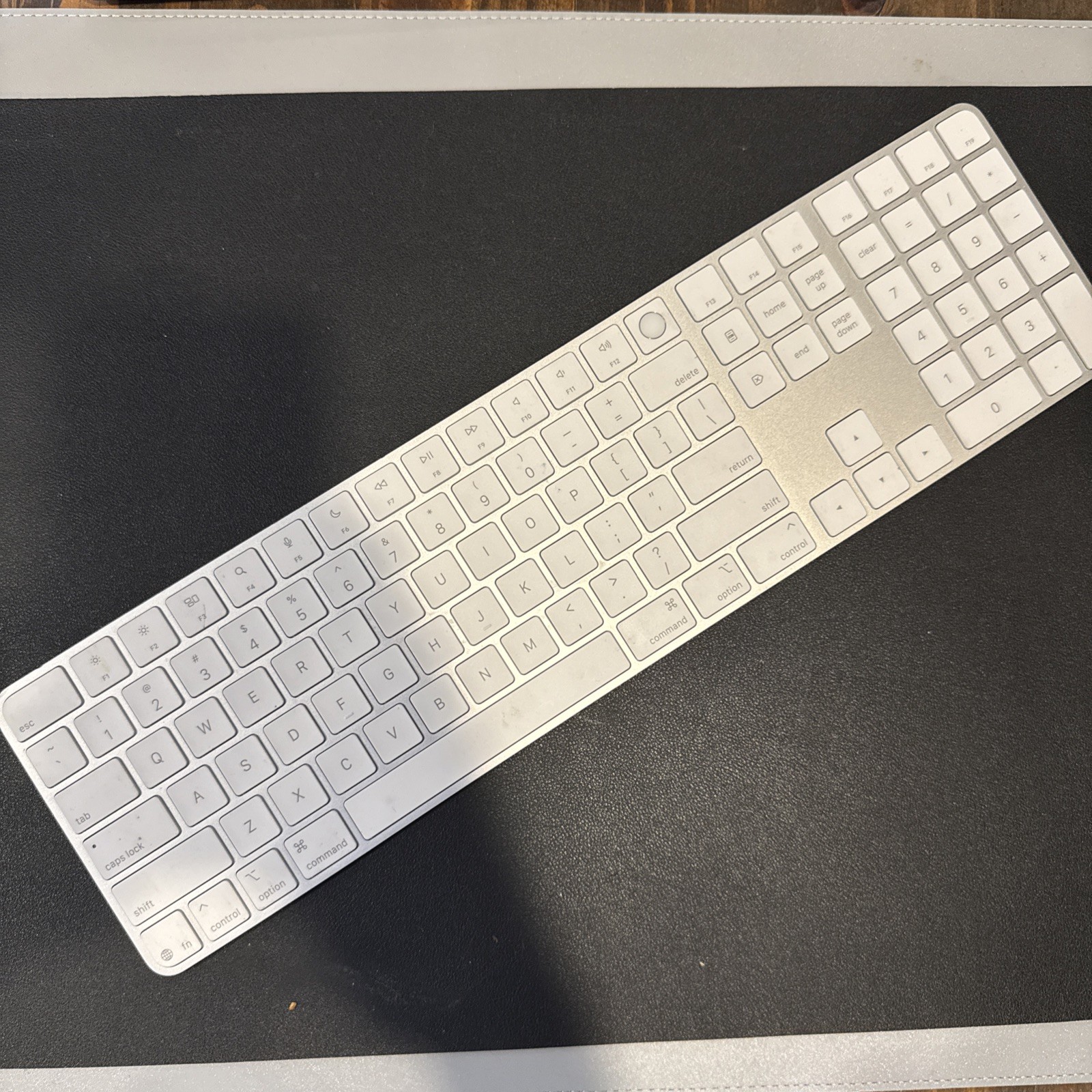 A3119 Replacement Keys For Apple Wireless Keyboard Individual Key Silver Frame