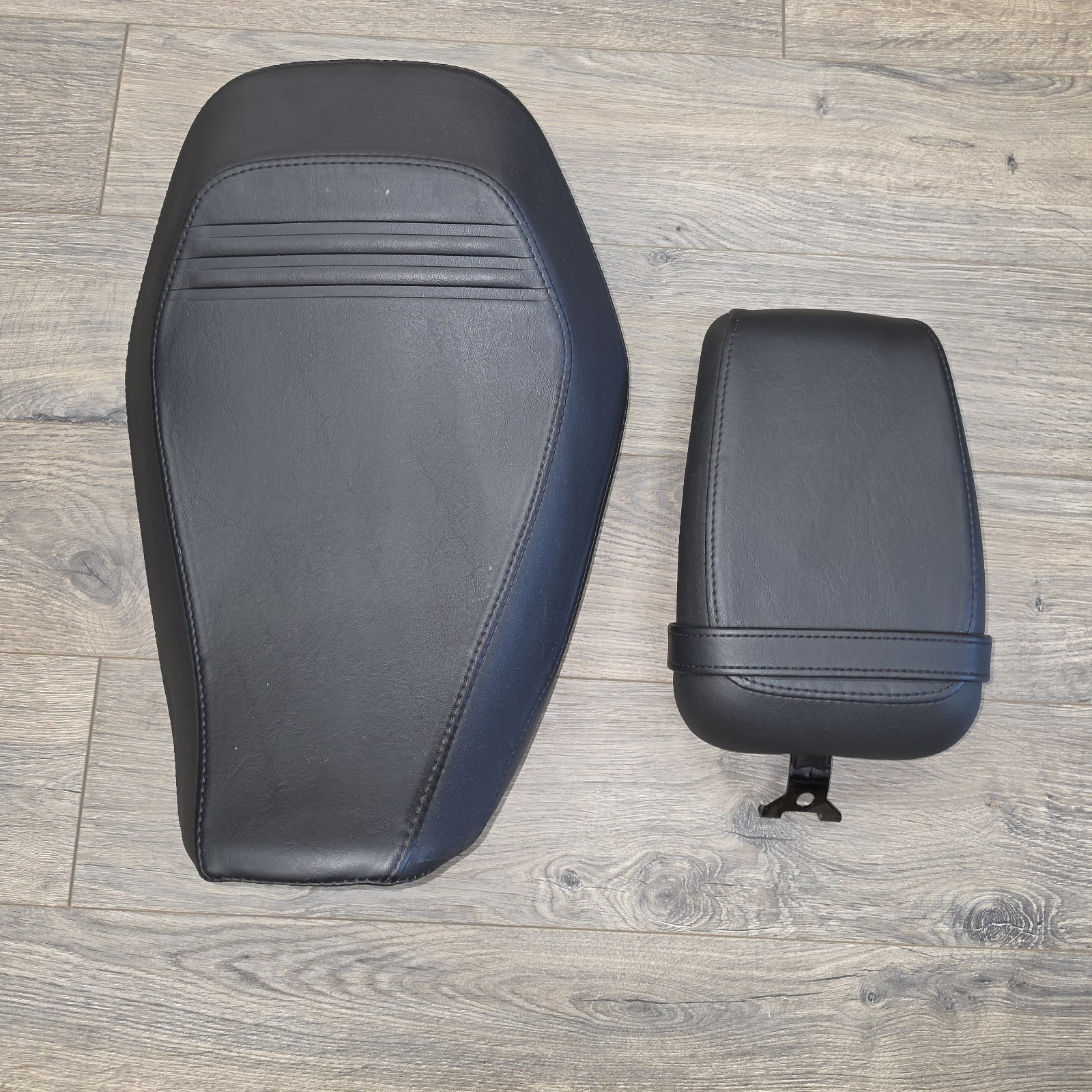 2026 Nighster Special OEM Sests