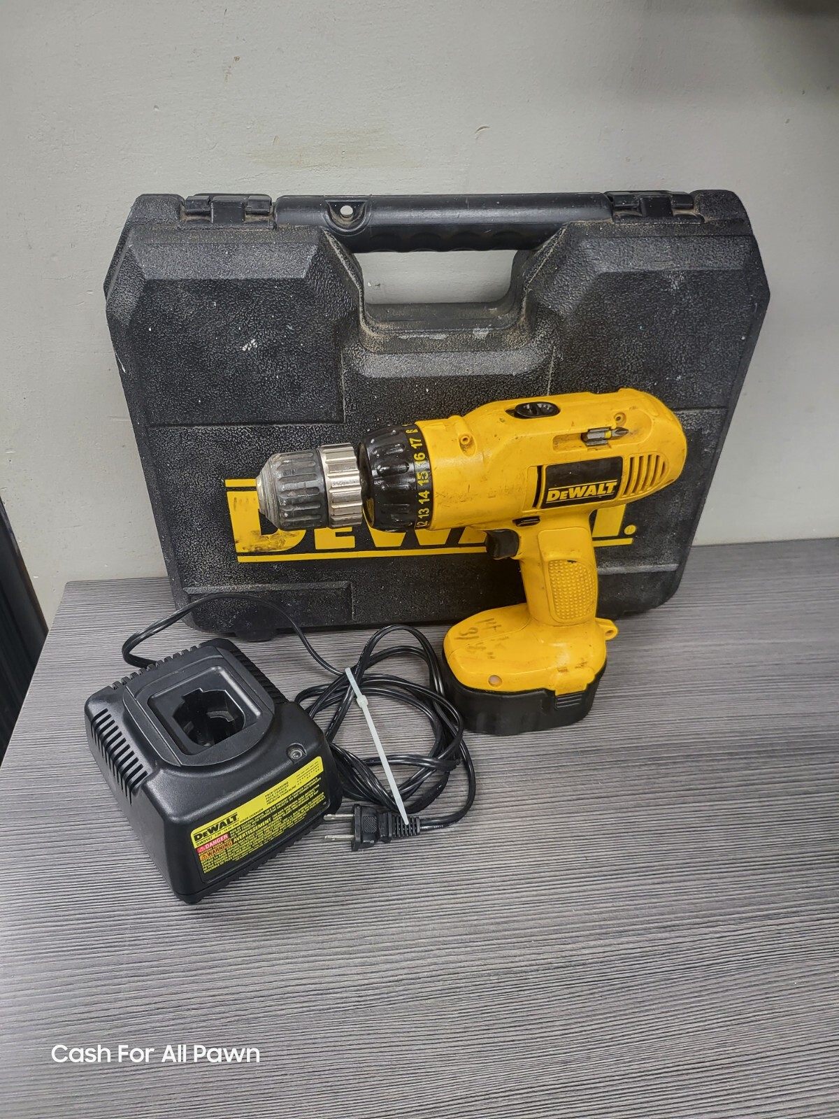 DeWalt 14.4V XRP DW954 Cordless Adjustable Drill/DrIVER TOOL CASE BATTERY