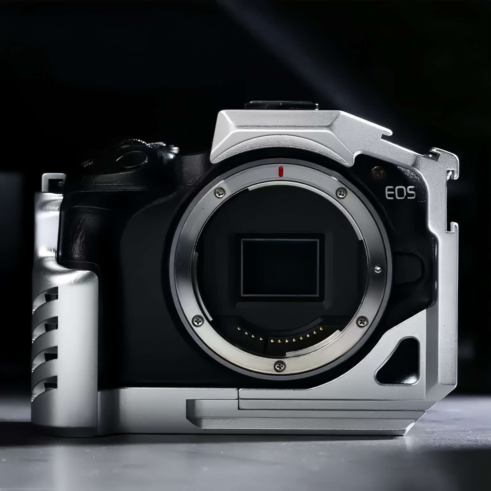 Camera cage quick release stabilizer suitable for Canon R50 expansion Aluminum