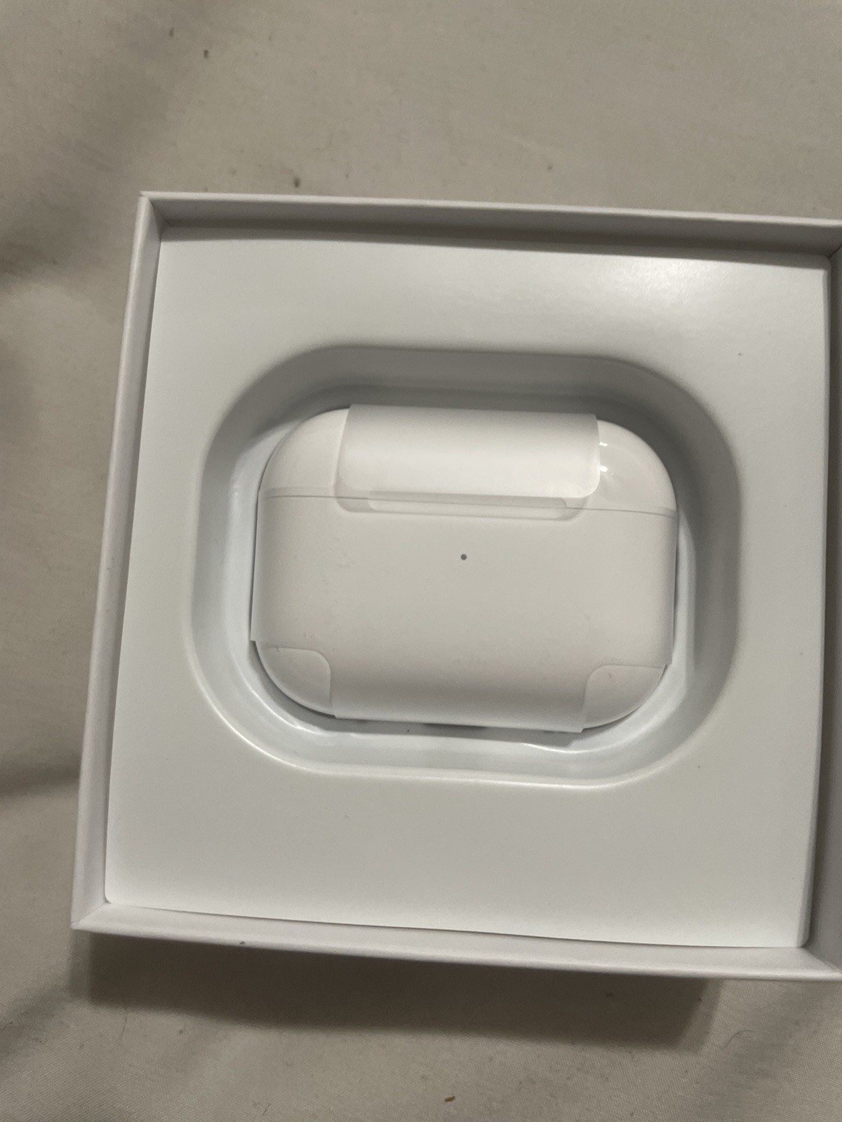 Alrpods Pro 2nd Generation MagSafe Wireless Charging Case White ANC