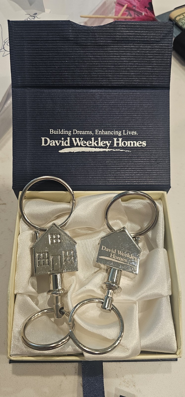 David Weekley HOMES KEYCHAINS