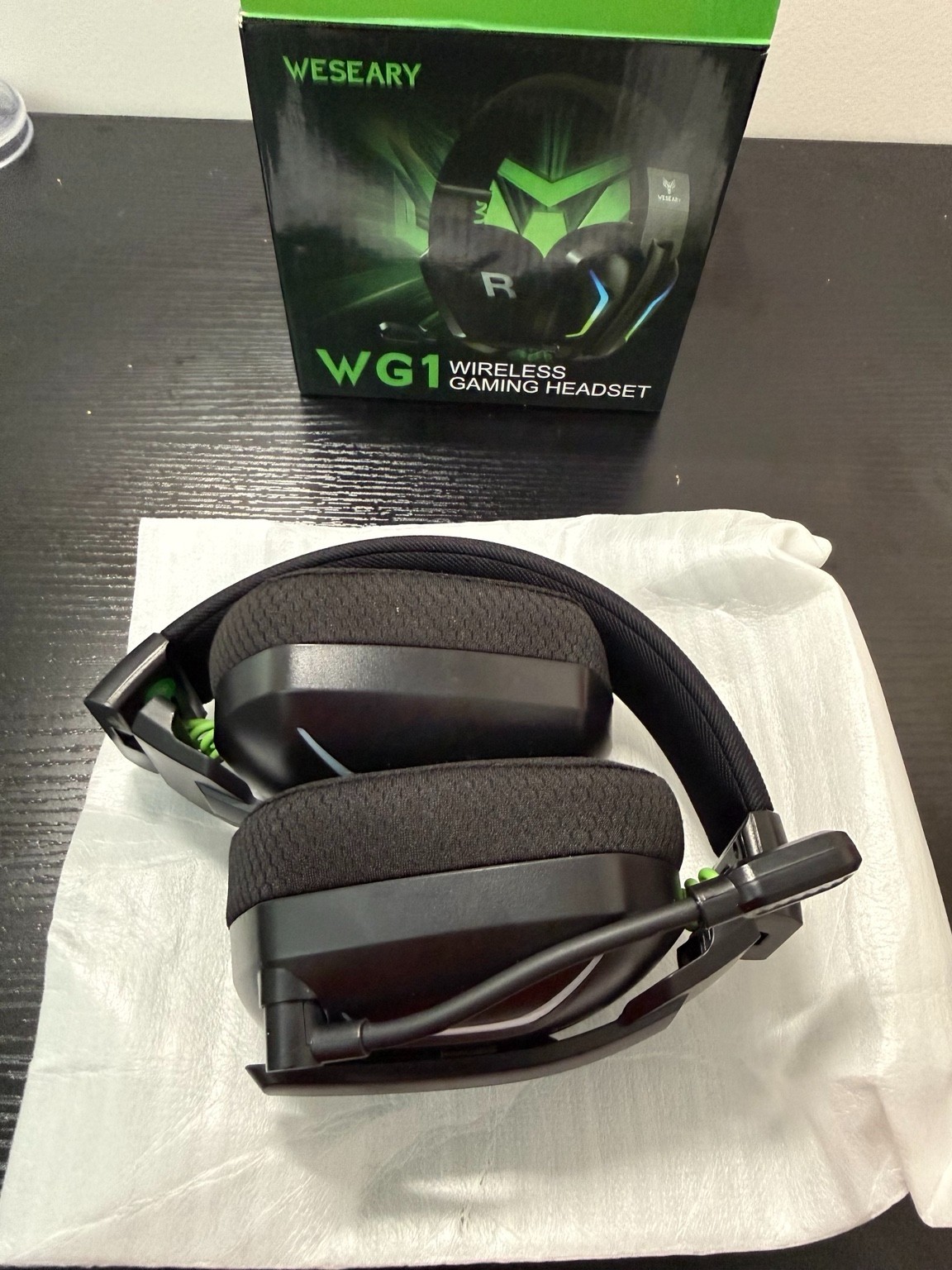 WESEARY WG1 Wireless Gaming Headset RGB – Black/Green – Open Box