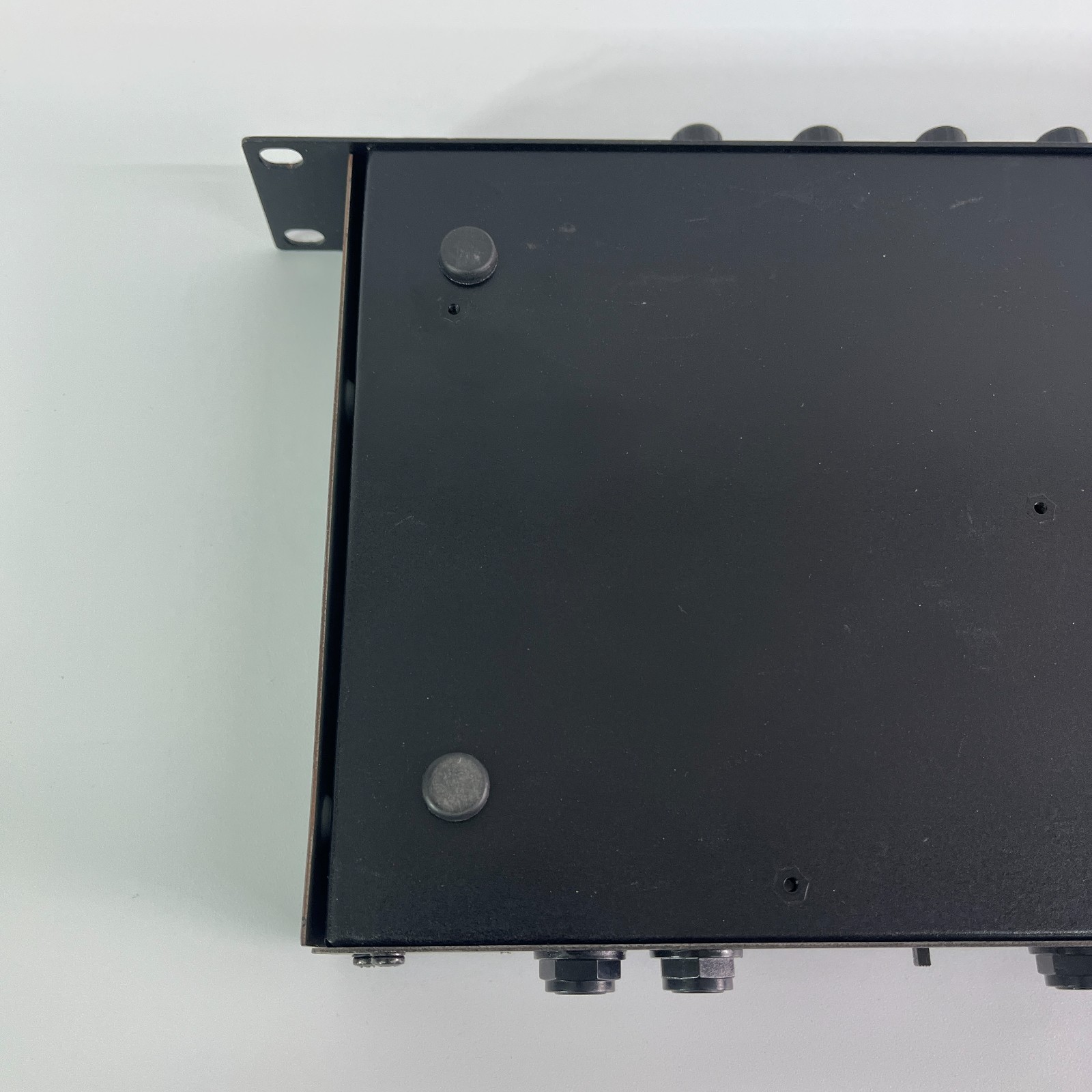Roland RE-800 Digital Echo Rack Mount Effecter - Tested & working Pre-Owned