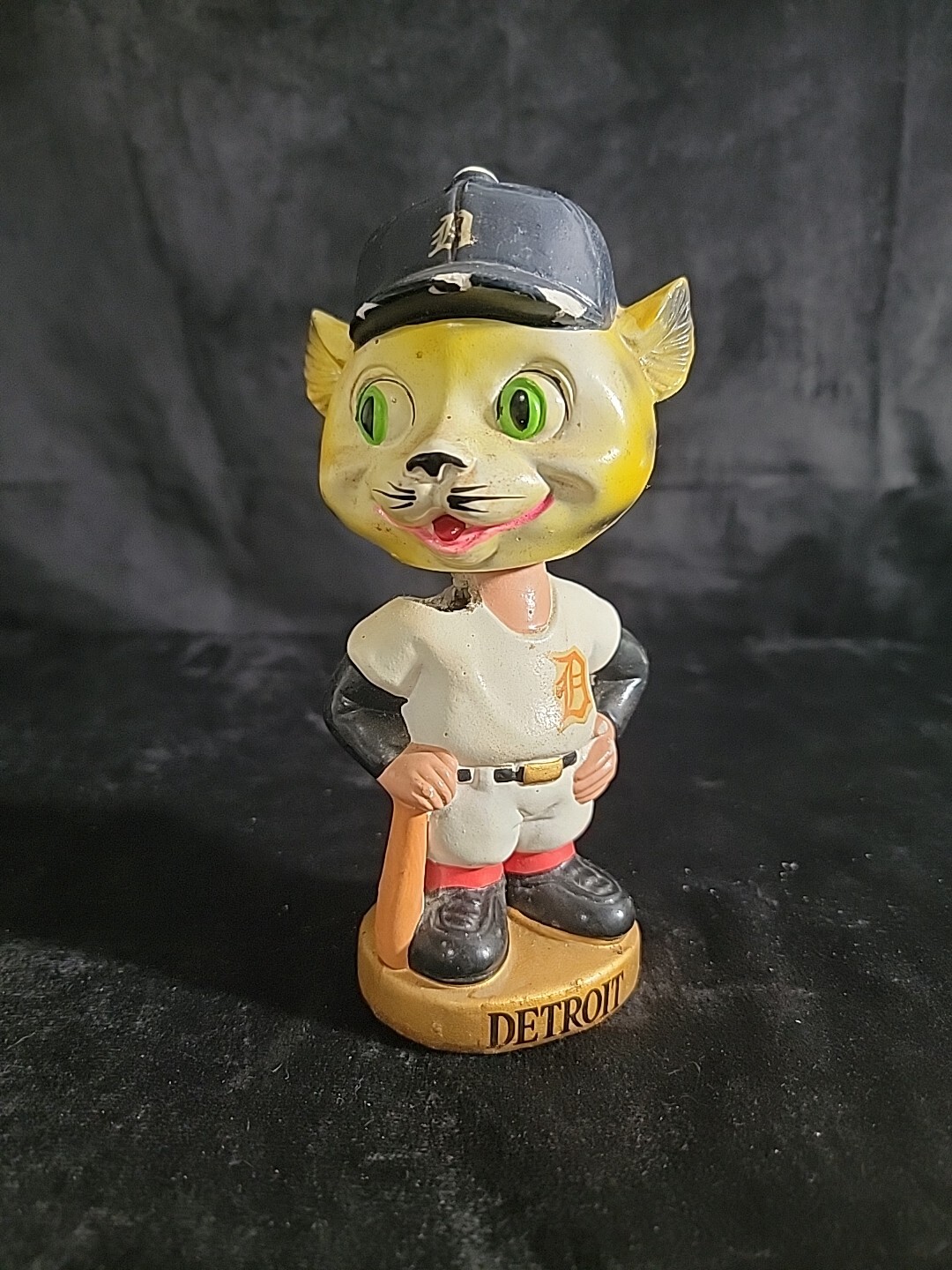 1967 Sports Specialties Detroit Tigers Mascot Nodder Bobblehead Gold Base Japan
