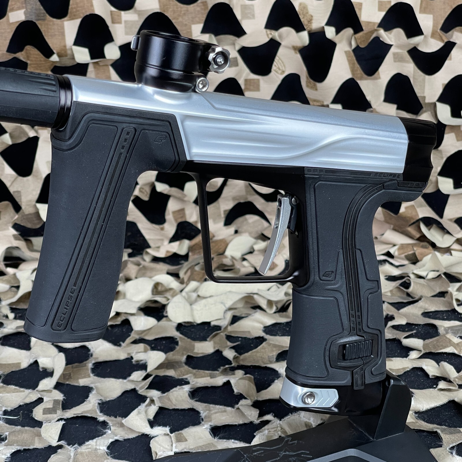 NEW Planet Eclipse Geo R5 Paintball Gun - Light Trooper (Silver/Black)