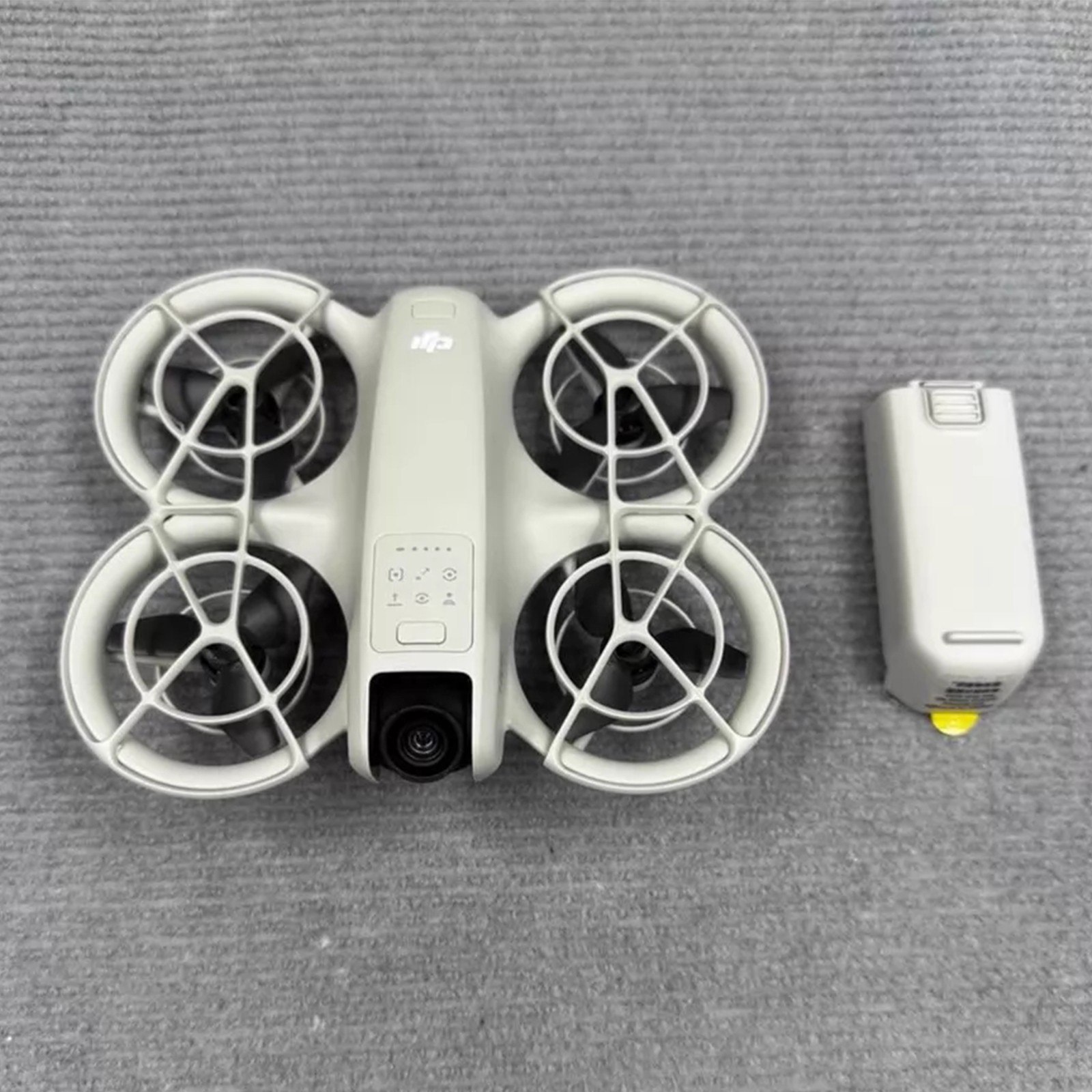 DJI Neo Mini Drone, 4K UHD Camera with Propeller Guards, Spare Propellers