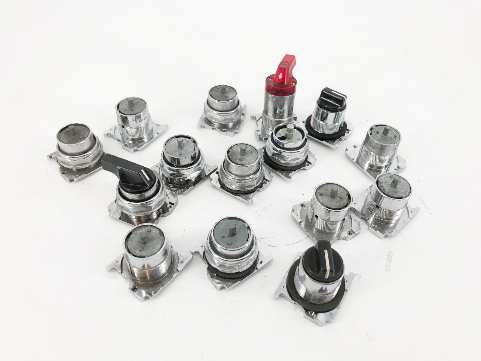 Lot of 15 Misc. Cutler Hammer Selector Switches 10250T (Body Only)